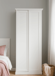 armadio scarpiera bianco, scarpiera in legno massello, armadio porta scarpe 2 ante, scarpiera altezza 210 cm, mobile scarpe larghezza 80 cm, armadio scarpiera camera da letto, scarpiera elegante moderna, mobile portascarpe salvaspazio, scarpiera bianca opaca, mobile contenitore scarpe, white shoe cabinet, solid wood shoe cupboard, two-door shoe storage, shoe cabinet height 210 cm, shoe storage width 80 cm, bedroom shoe cabinet, modern elegant shoe cupboard, space-saving shoe storage, matte white shoe armoire, shoe storage furniture