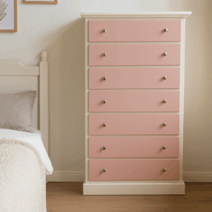 cassettiera bianca e rosa, cassettiera legno massello, cassettiera romantica, mobile stile provenzale, cassettiera artigianale, pink and white dresser, romantic wooden dresser, shabby chic furniture, italian handmade furniture