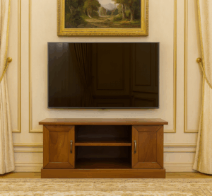 porta tv in legno, mobile tv classico, mobile soggiorno in legno massello, porta tv con ante, mobile tv basso, mobile artigianale su misura, porta tv elegante, mobile legno classico, arredo soggiorno, porta tv legno 120 cm, wooden tv stand, classic tv cabinet, solid wood tv unit, tv stand with doors, handcrafted tv furniture, elegant tv console, custom tv furniture, low tv stand, 120 cm, wooden tv stand, classic tv cabinet, solid wood tv unit, tv stand with doors, handcrafted tv furniture, elegant tv console, custom tv furniture, low tv stand, 120 cm wooden tv stand, living room wooden furniture