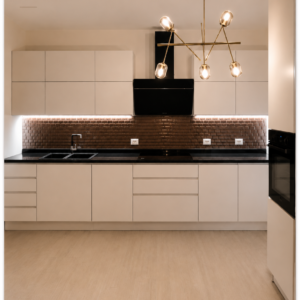 cucina moderna in legno bianco massello