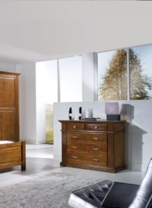 comò classico con cornicione, comò classico legno massello, comò classico in legno, comò legno massello classico