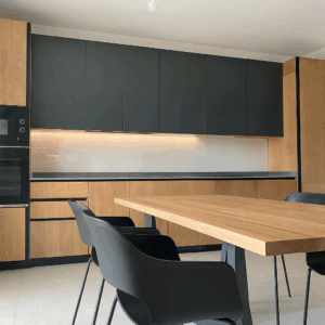 cucina moderna in legno, cucina ante grigio antracite, cucina su misura, cucina artigianale moderna, cucina design moderno, cucina L 450 in legno