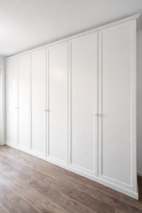 armadio classico contemporaneo L 350, armadio bianco classico contemporaneo, armadio design classico contemporaneo, armadio con ante battenti su misura, armadio artigianale in legno