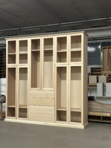 armadio in legno, armadio su misura, armadio design classico, armadio noce